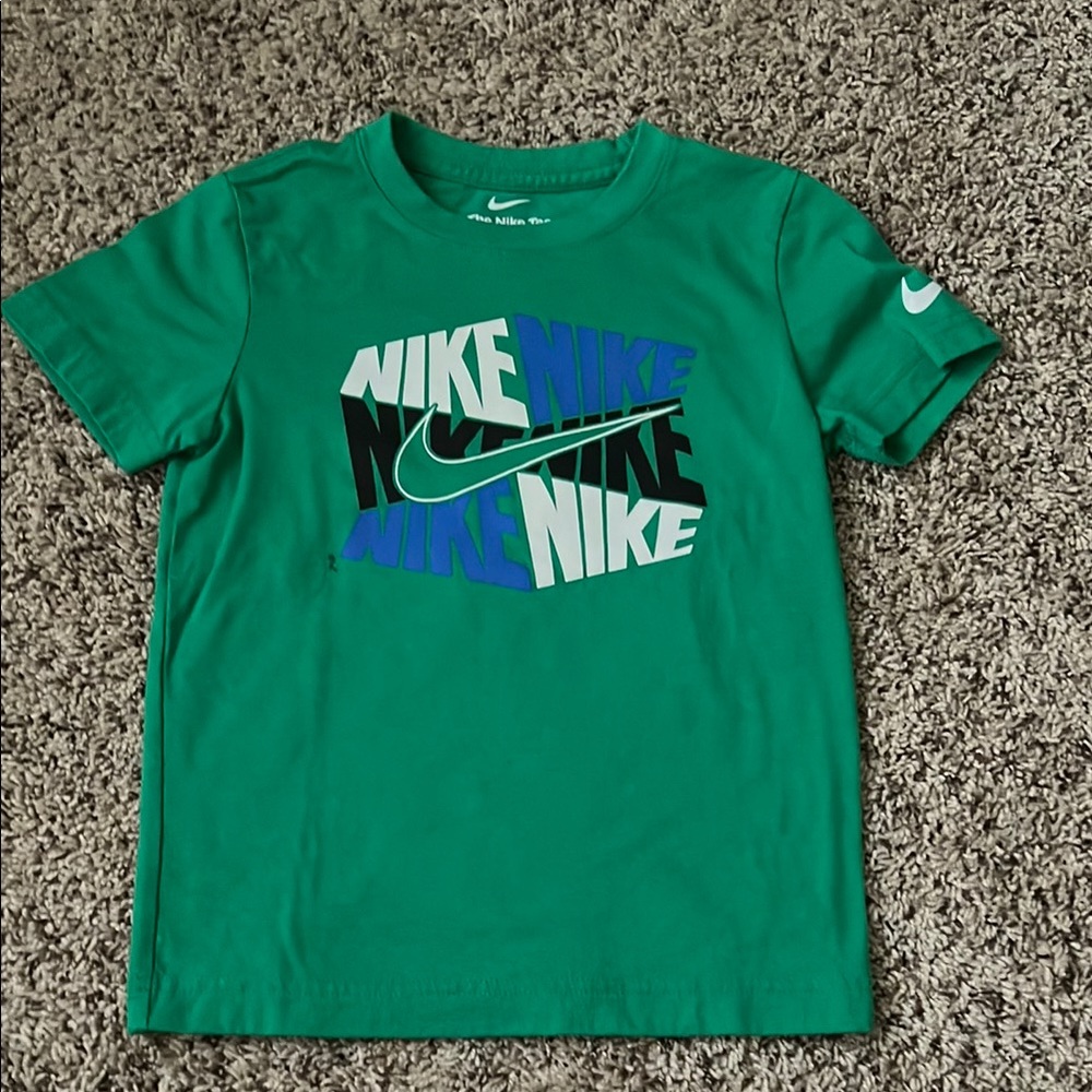 Nike Green Short Sleeve Tees with Bold Branding